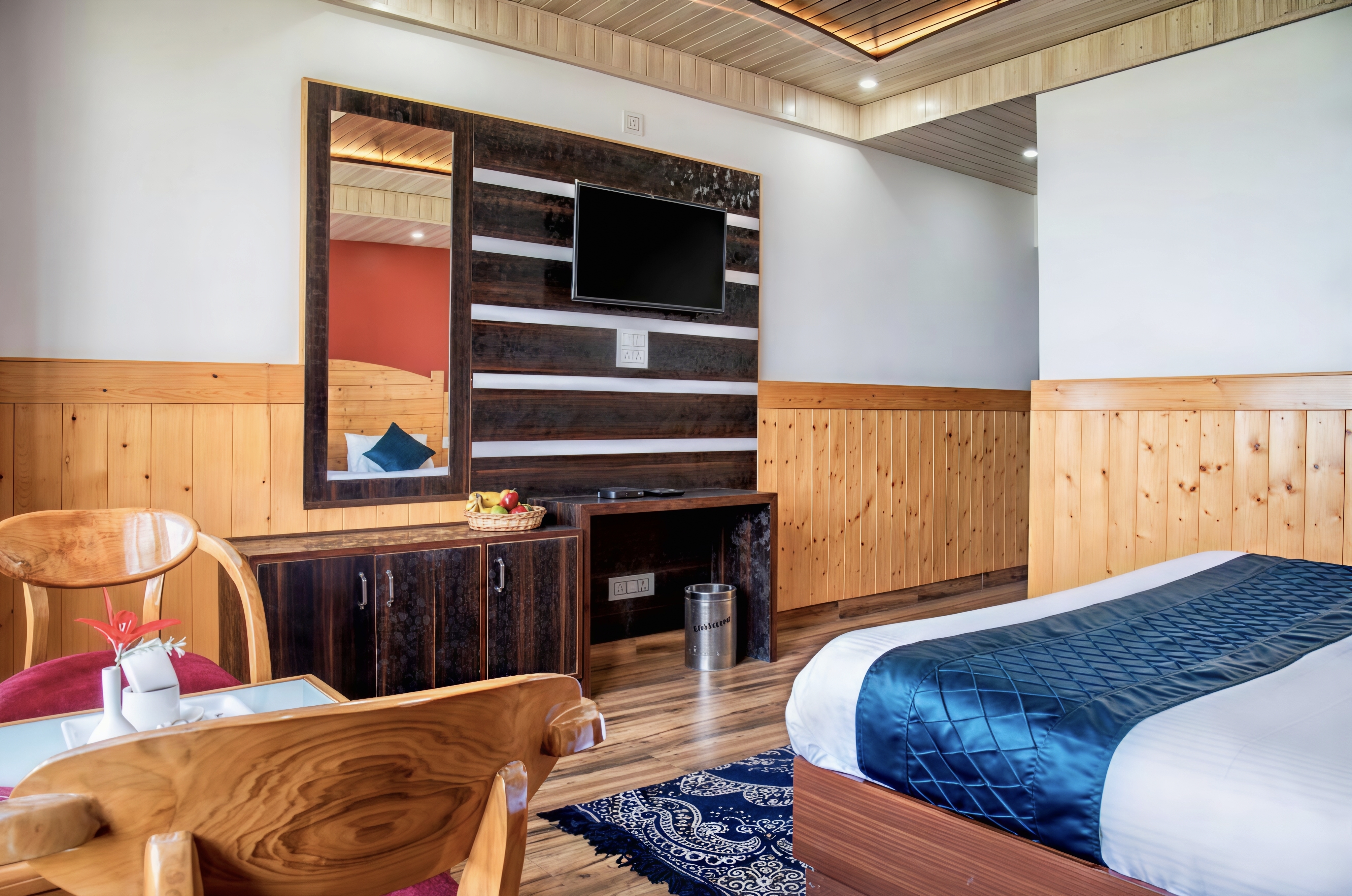 Deluxe Room with Mountain View